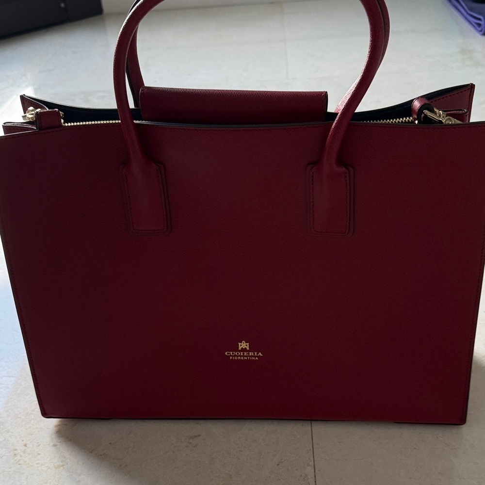 Women's Red Travel Bag